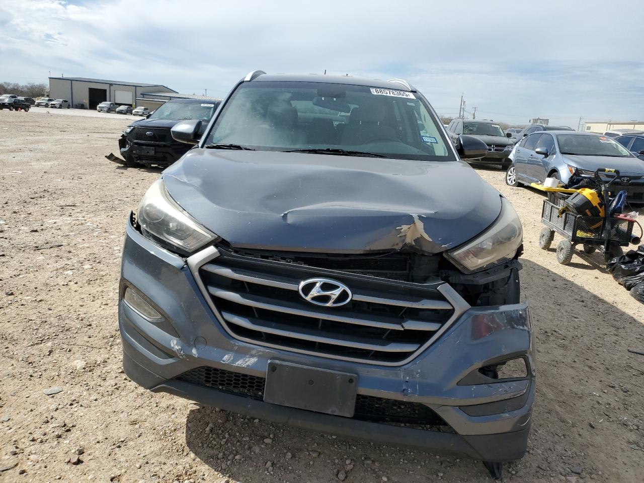 2016 Hyundai Tucson VIN KM8J33A40GU026711 Copart auction photo, front end damage thumbnail 5