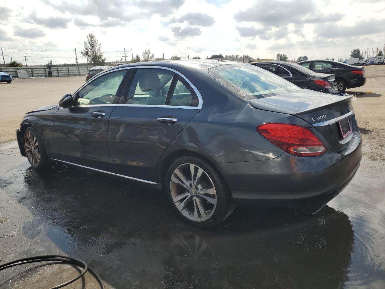 2015 Mercedes-Benz C-klasse VIN 55SWF4JB2FU068969 Copart auction photo, water/flood / all over damage thumbnail 2
