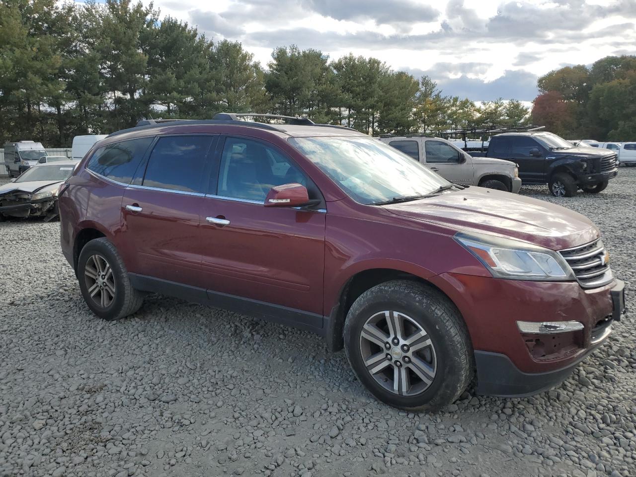 2017 Chevrolet Traverse VIN 1GNKRHKD6HJ300085 Copart auction photo, front end damage thumbnail 4