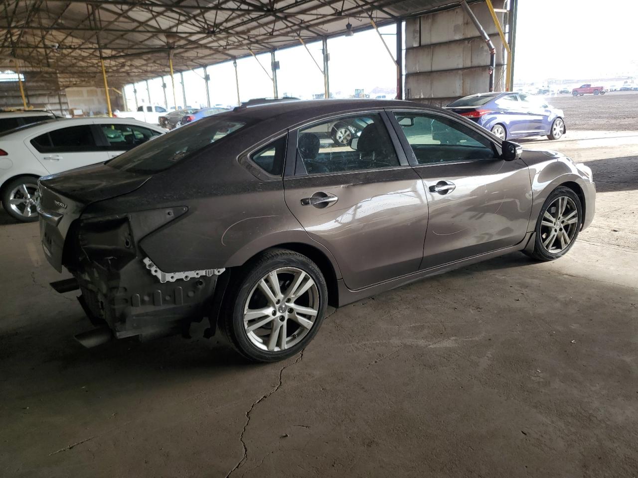 2013 Nissan Altima VIN 1N4BL3AP8DC196146 Copart auction photo, rear end / minor dent/scratches damage thumbnail 3