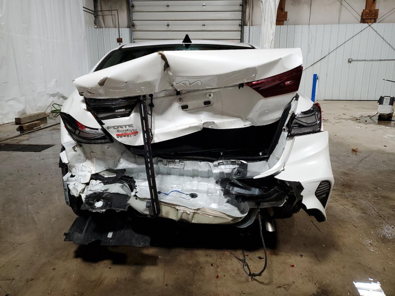 2024 KIA Forte VIN 3KPF24AD6RE696123 Copart auction photo, rear end / side damage thumbnail 6