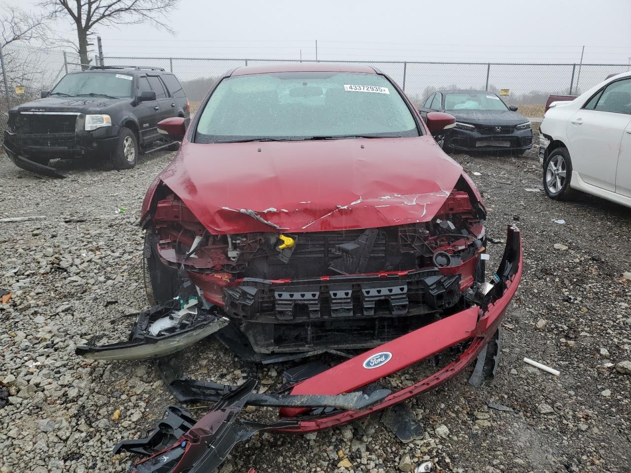2015 Ford Focus VIN 1FADP3N2XFL328466 Copart auction photo, front end / minor dent/scratches damage thumbnail 5