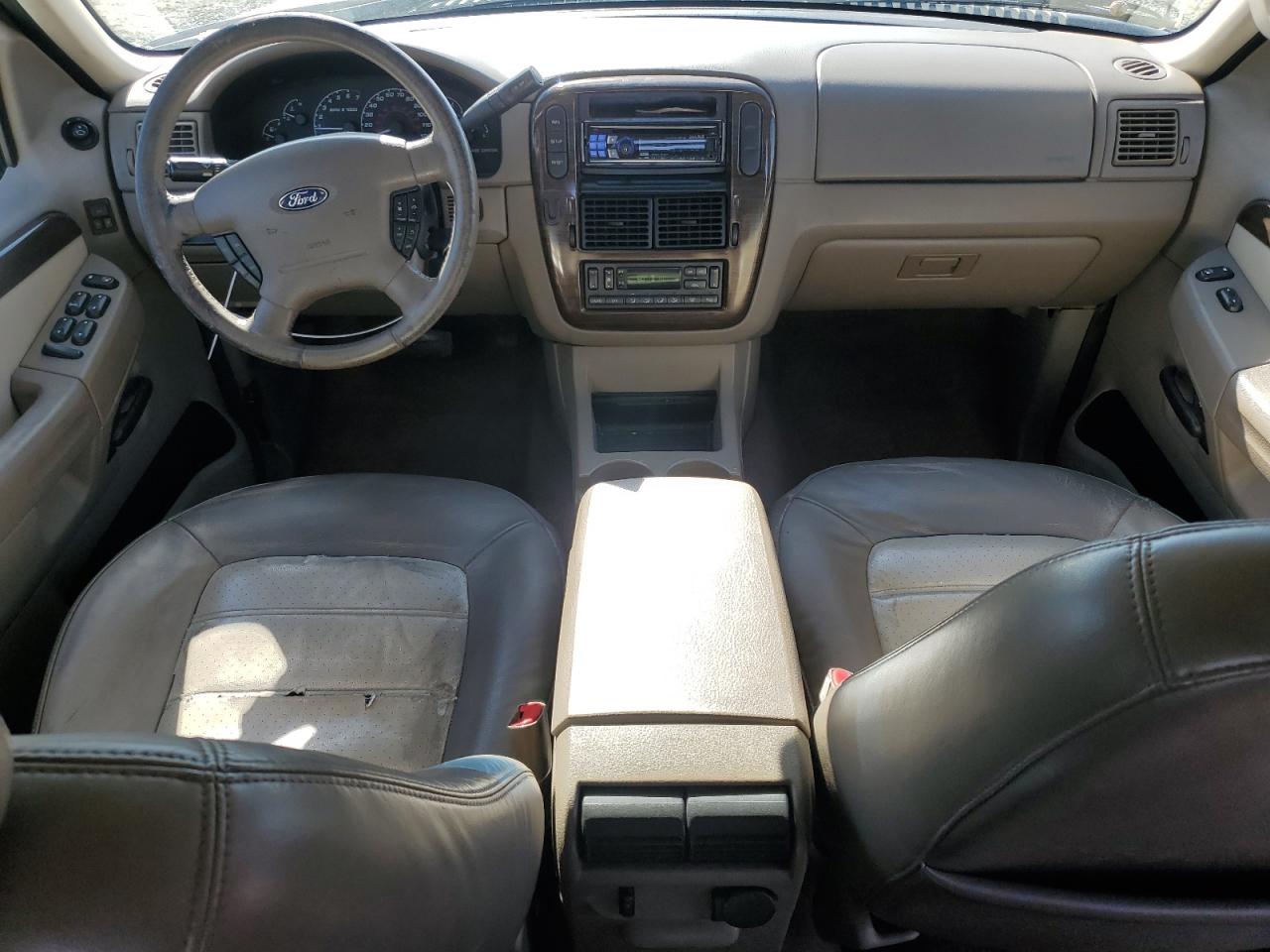 2002 Ford Explorer VIN 1FMDU64E62ZB76544 Copart auction photo, rear end damage thumbnail 8