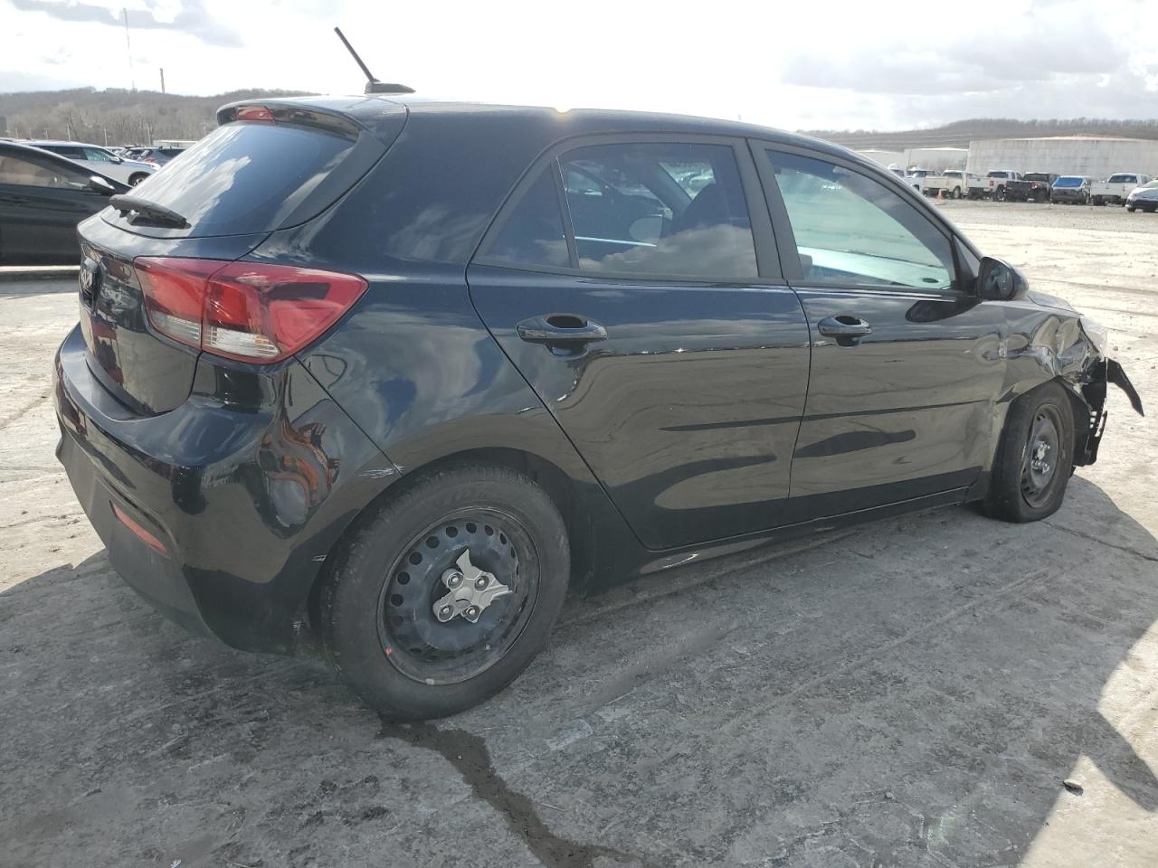 2023 KIA Rio VIN 3KPA25AD0PE530581 Copart auction photo, front end / side damage thumbnail 3