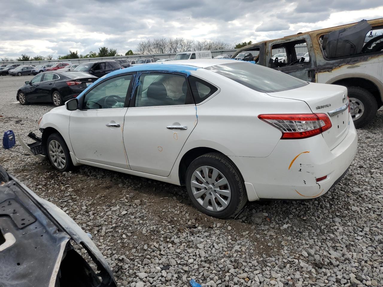 2014 Nissan Sentra VIN 3N1AB7AP0EL663858 Copart auction photo, front end damage thumbnail 2