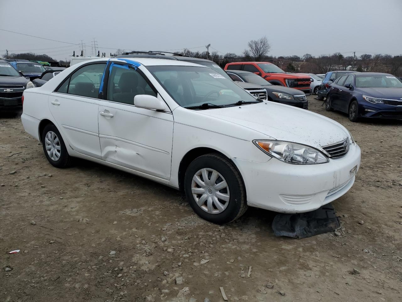 2005 Toyota Camry VIN 4T1BE32K05U005611 Copart auction photo, side damage thumbnail 4