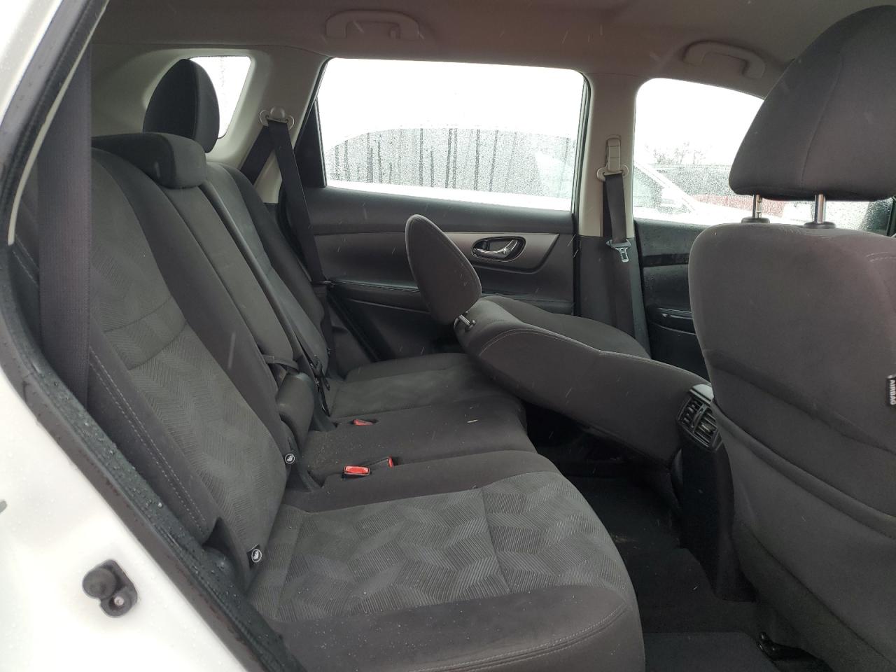 2016 Nissan Rogue VIN KNMAT2MV8GP705613 Copart auction photo, rear end damage thumbnail 11