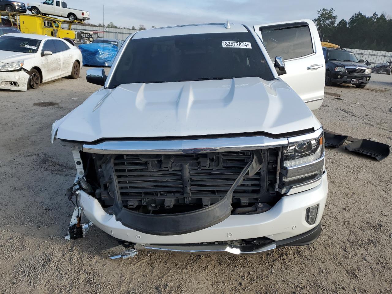 2018 Chevrolet Silverado VIN 3GCPCTEJ1JG236761 Copart auction photo, front end / side damage thumbnail 5