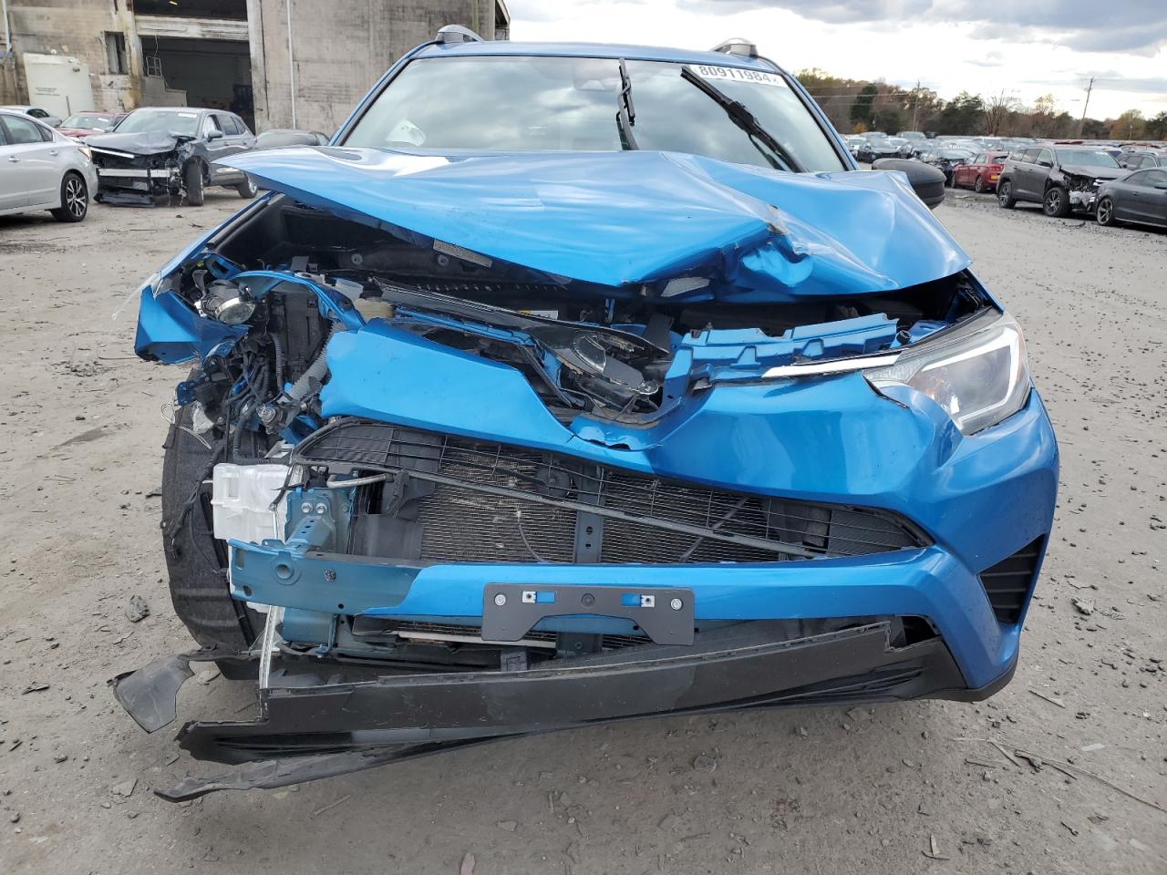 2018 Toyota RAV 4 VIN JTMZFREVXJJ724742 Copart auction photo, front end damage thumbnail 5