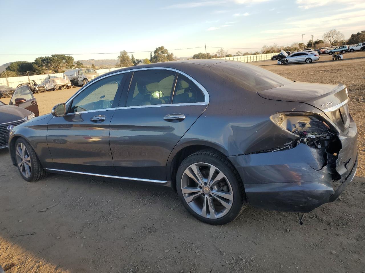 2015 Mercedes-Benz C-klasse VIN 55SWF4KB4FU040329 Copart auction photo, rear end damage thumbnail 2