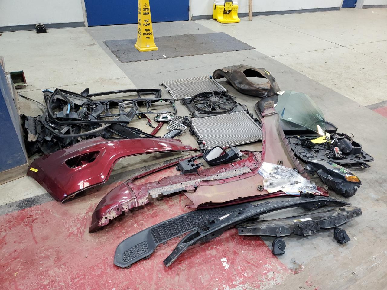 2018 Jeep Grand Cherokee VIN 1C4RJFAG0JC206681 Copart auction photo, front end damage thumbnail 13
