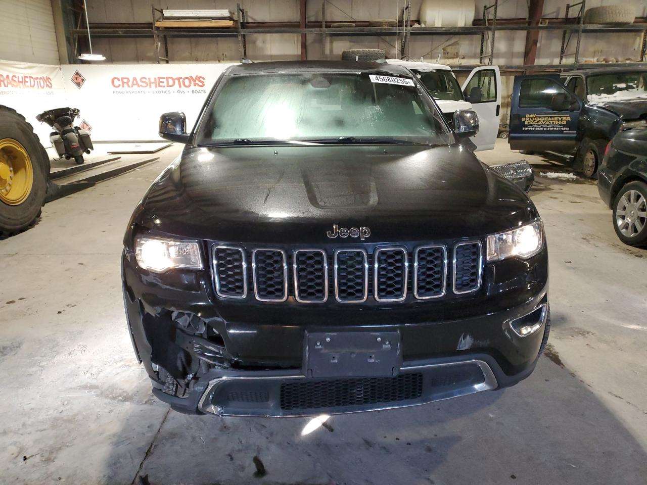 2018 Jeep Grand Cherokee VIN 1C4RJFBG4JC479010 Copart auction photo, rear end / minor dent/scratches damage thumbnail 5