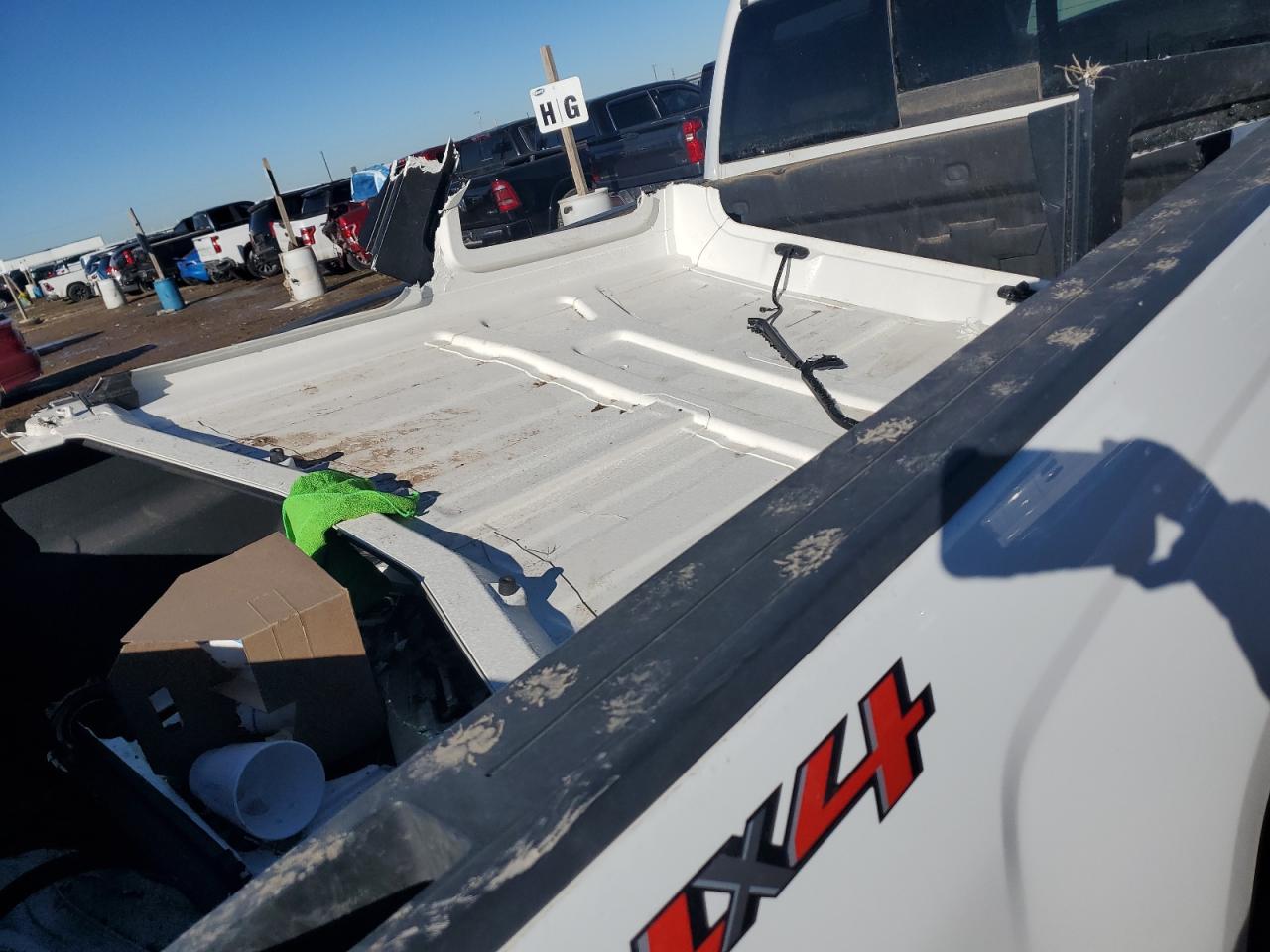 2019 Chevrolet Silverado VIN 1GC4KXCY0KF276409 Copart auction photo, front end damage thumbnail 14