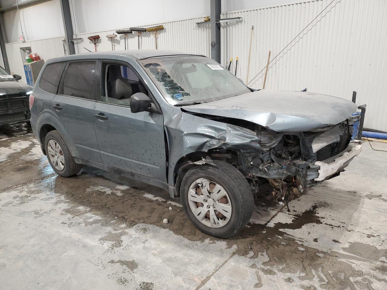 2009 Subaru Forester VIN JF2SH61699H797775 Copart auction photo, front end damage thumbnail 4