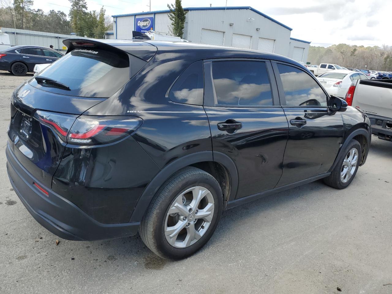 2024 Honda HR-V VIN 3CZRZ1H31RM734619 Copart auction photo, front end / side damage thumbnail 3
