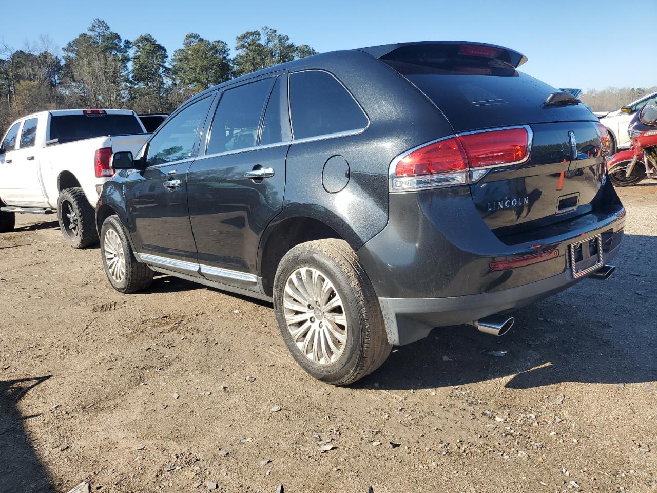 2011 Lincoln MKX VIN 2LMDJ6JK7BBJ20574 Copart auction photo, side damage thumbnail 2