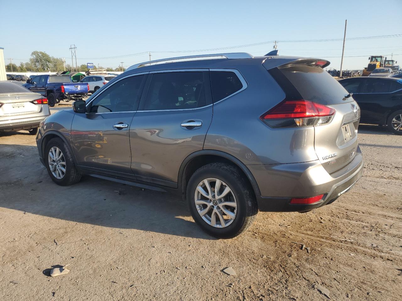 2017 Nissan Rogue VIN KNMAT2MT1HP509917 Copart auction photo, hail / minor dent/scratches damage thumbnail 2