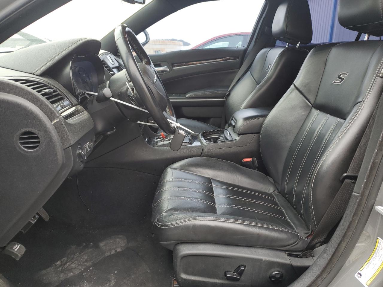 2019 Chrysler 300 VIN 2C3CCABG6KH516578 Copart auction photo, all over damage thumbnail 7