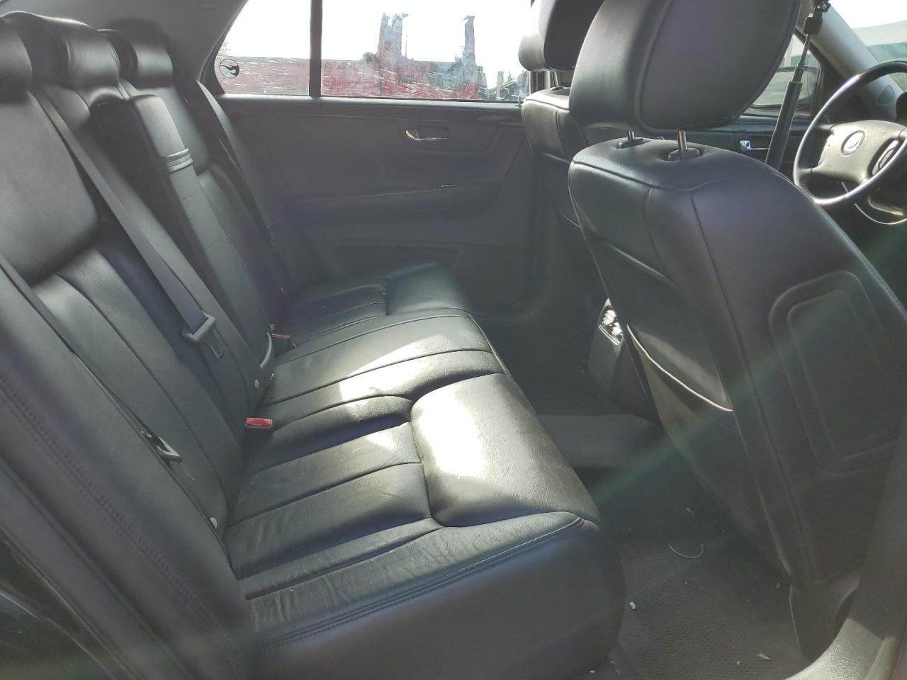 2011 Cadillac DTS VIN 1G6KA5E69BU102492 Copart auction photo, rear end / minor dent/scratches damage thumbnail 10