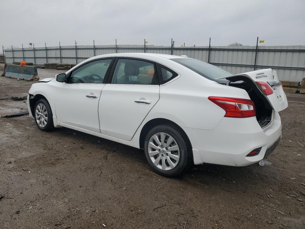 2016 Nissan Sentra VIN 3N1AB7AP8GY327168 Copart auction photo, front end damage thumbnail 2