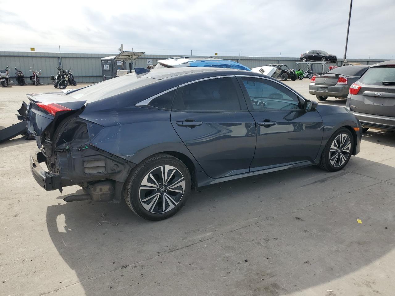 2016 Honda Civic VIN 19XFC1F37GE027237 Copart auction photo, all over / rear end damage thumbnail 3