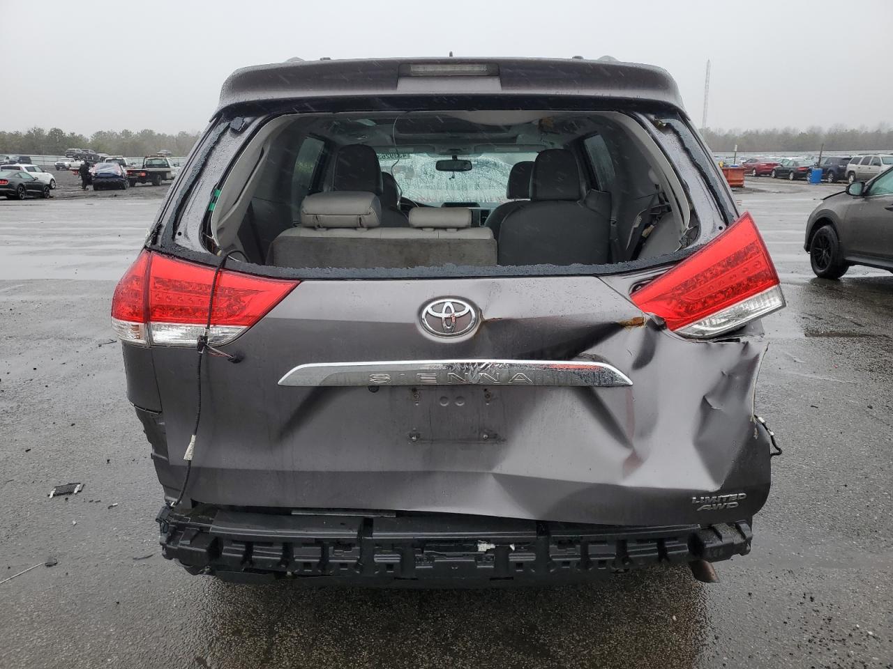2011 Toyota Sienna VIN 5TDDK3DC1BS011414 Copart auction photo, rear end / side damage thumbnail 6