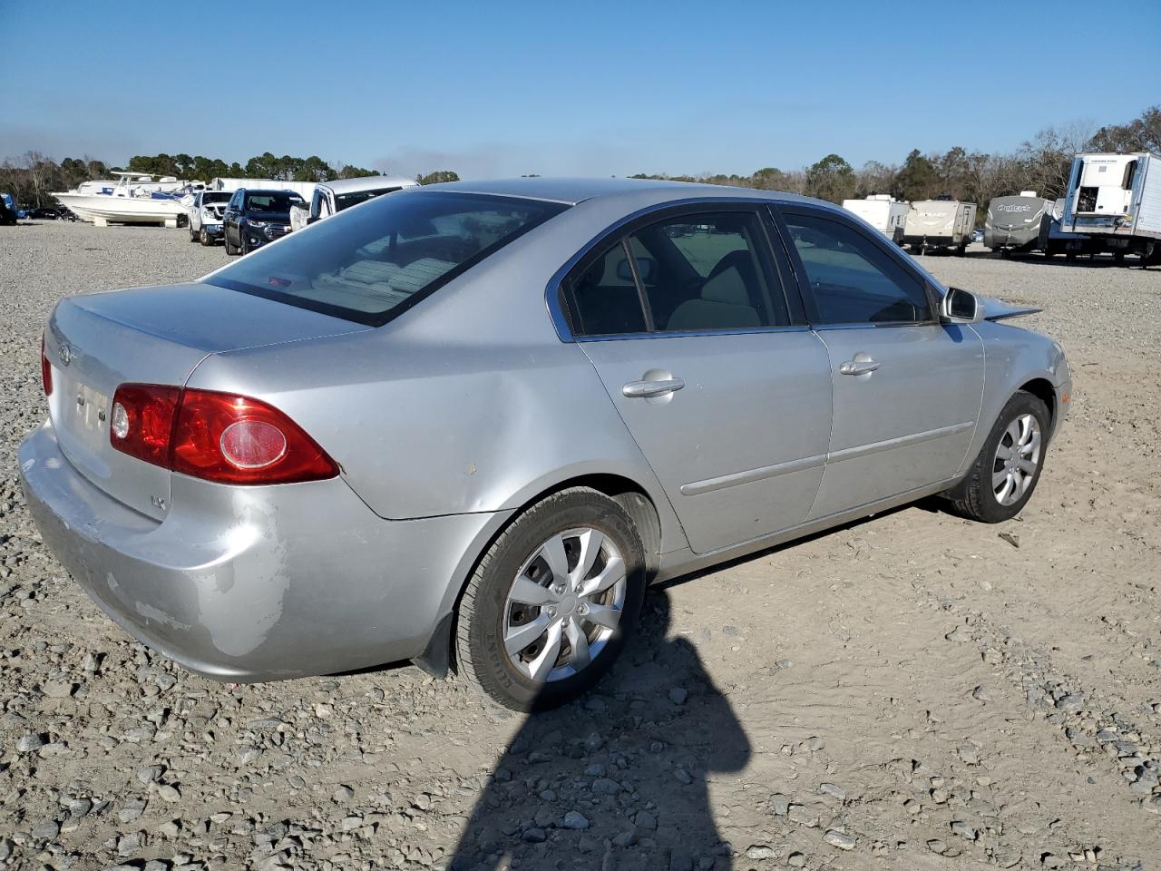 2008 KIA Optima VIN KNAGE123385262507 Copart auction photo, all over damage thumbnail 3