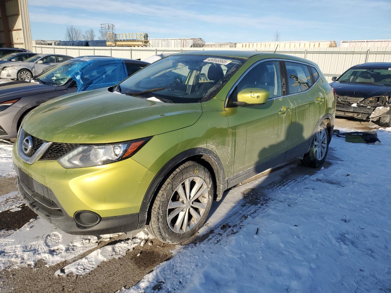 2017 Nissan Rogue VIN JN1BJ1CRXHW107753