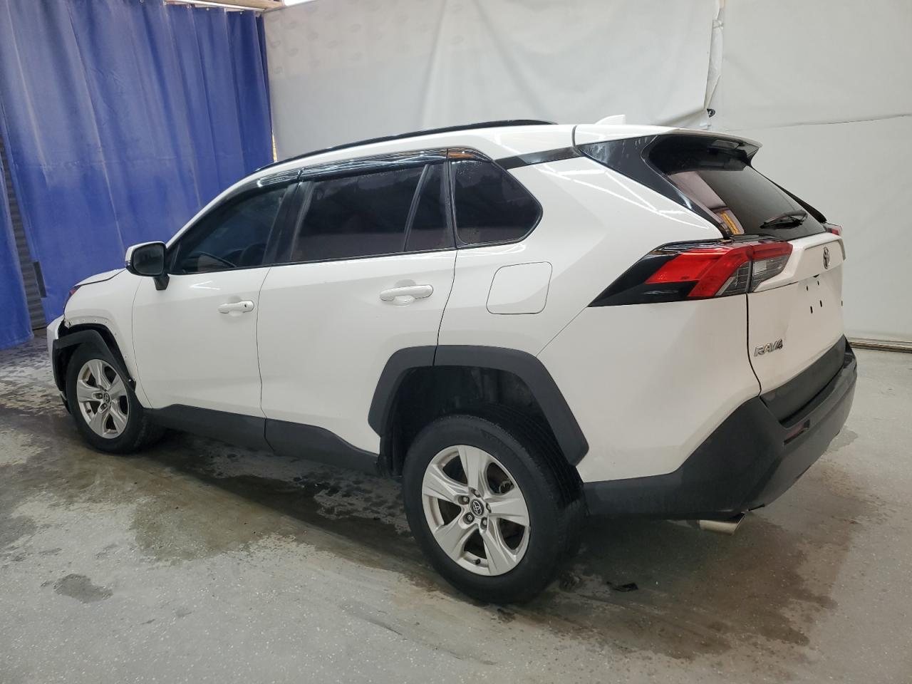 2021 Toyota RAV 4 VIN 2T3W1RFV8MW120032 Copart auction photo, front end damage thumbnail 2