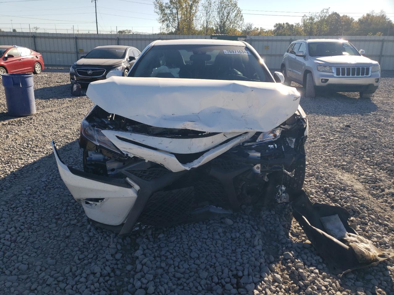 2018 Toyota Camry VIN 4T1B11HK8JU594165 Copart auction photo, front end damage thumbnail 5