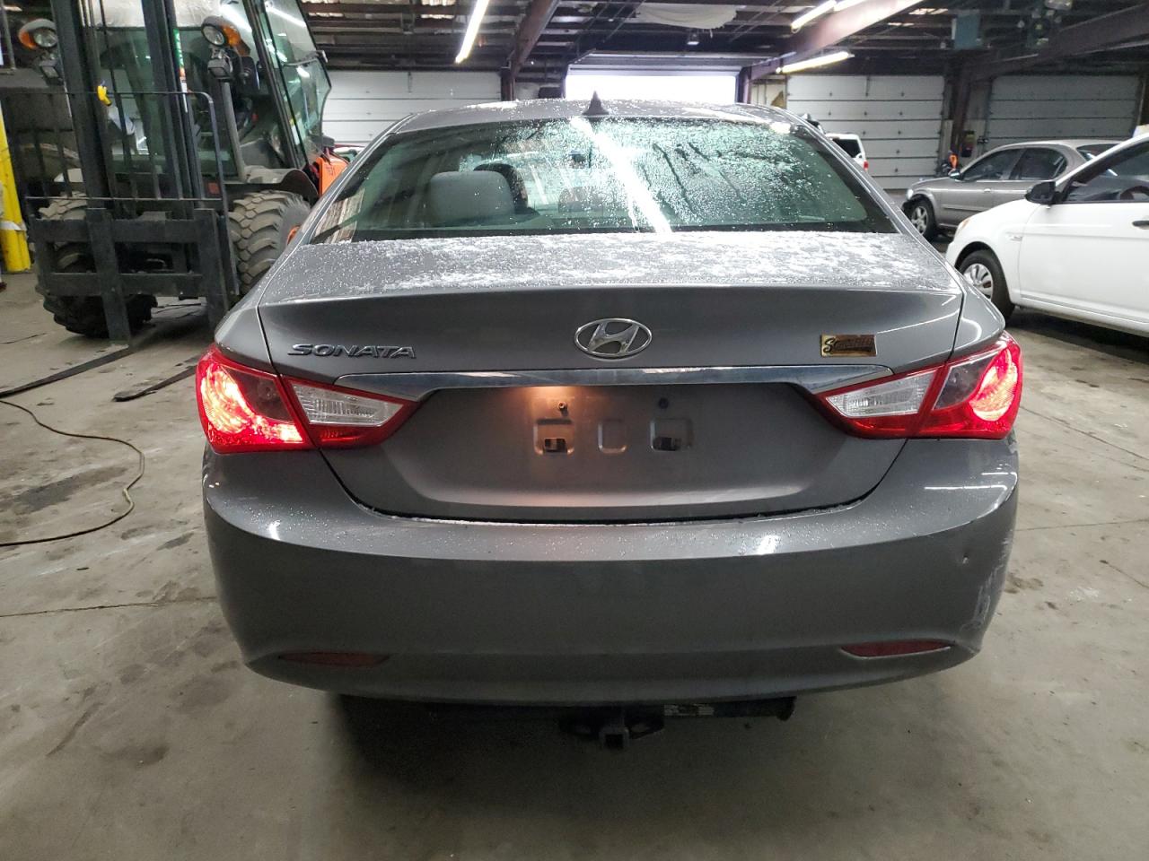 2011 Hyundai Sonata VIN 5NPEB4AC9BH226267 Copart auction photo, all over damage thumbnail 6