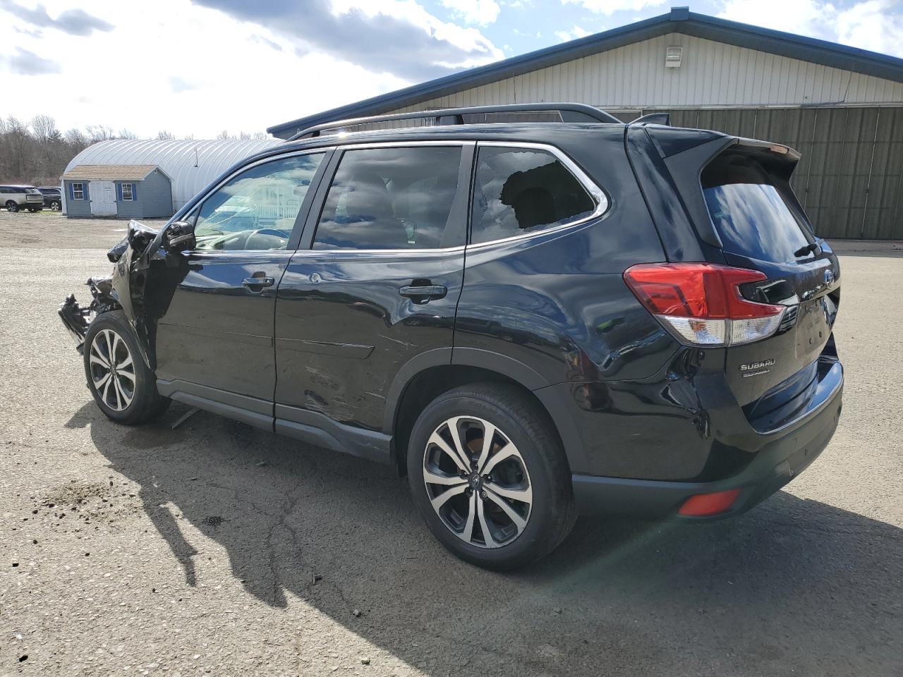 2020 Subaru Forester VIN JF2SKAUC2LH528319 Copart auction photo, front end / side damage thumbnail 2