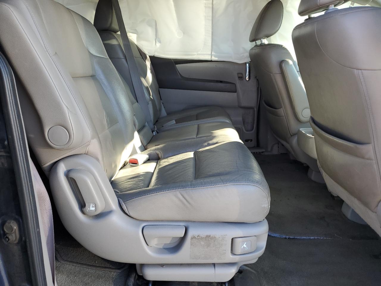 2015 Honda Odyssey VIN 5FNRL5H90FB058229 Copart auction photo, all over damage thumbnail 11