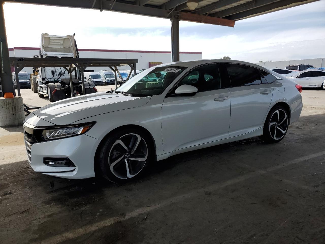 2019 Honda Accord VIN 1HGCV1F35KA049568