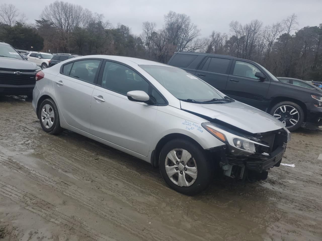 2017 KIA Forte VIN 3KPFK4A72HE006621 Copart auction photo, front end / side damage thumbnail 4