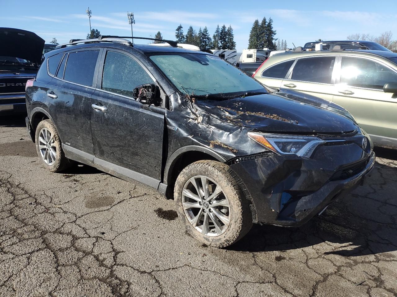 2017 Toyota RAV 4 VIN JTMDJREV5HD070539 Copart auction photo, front end / rear end damage thumbnail 4