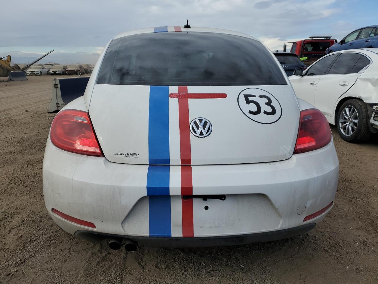 2012 Volkswagen Beetle VIN 3VWJP7AT7CM628377 Copart auction photo, all over / minor dent/scratches damage thumbnail 6