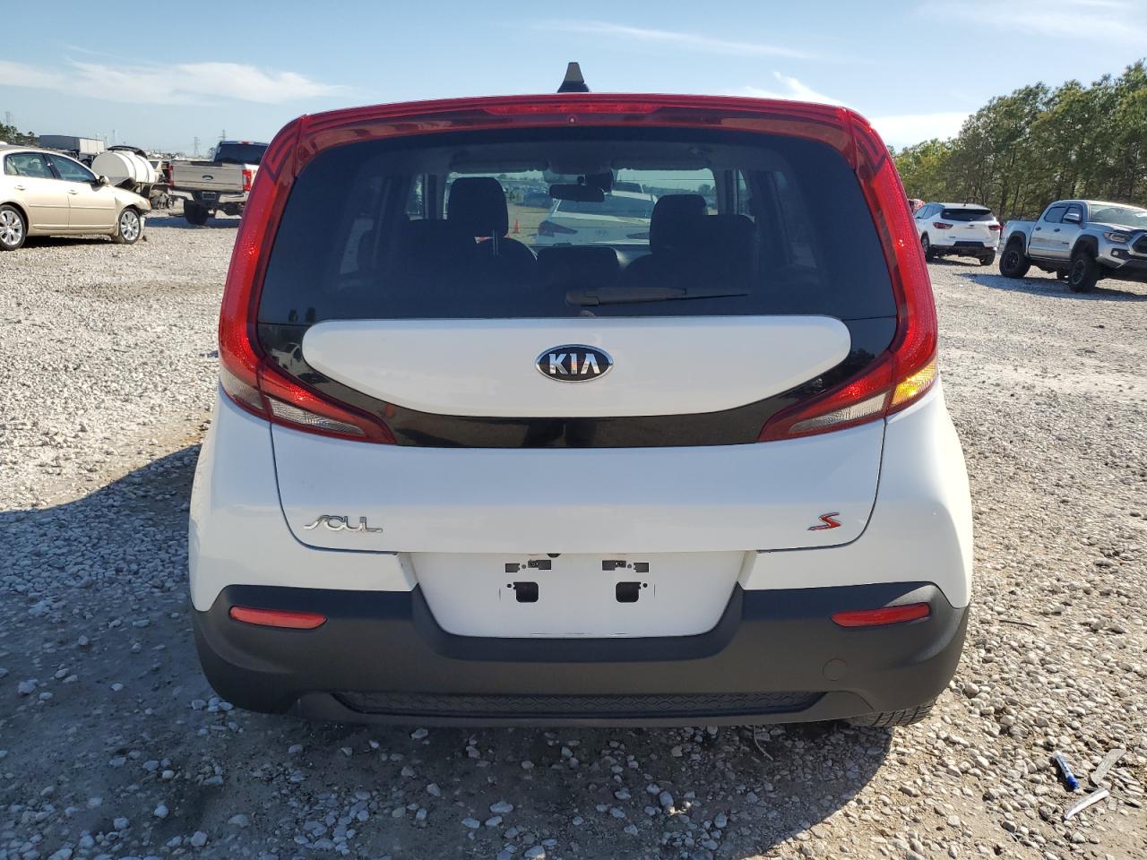 2020 KIA Soul VIN KNDJ23AU0L7016034 Copart auction photo, all over / undercarriage damage thumbnail 6