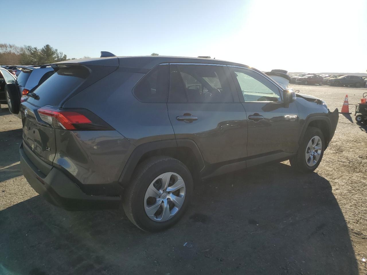 2023 Toyota RAV 4 VIN 2T3K1RFV3PC226621 Copart auction photo, front end / rear end damage thumbnail 3