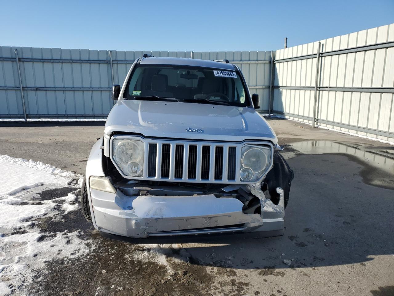 2008 Jeep Liberty (North America) VIN 1J8GN28KX8W154234 Copart auction photo, front end / minor dent/scratches damage thumbnail 5