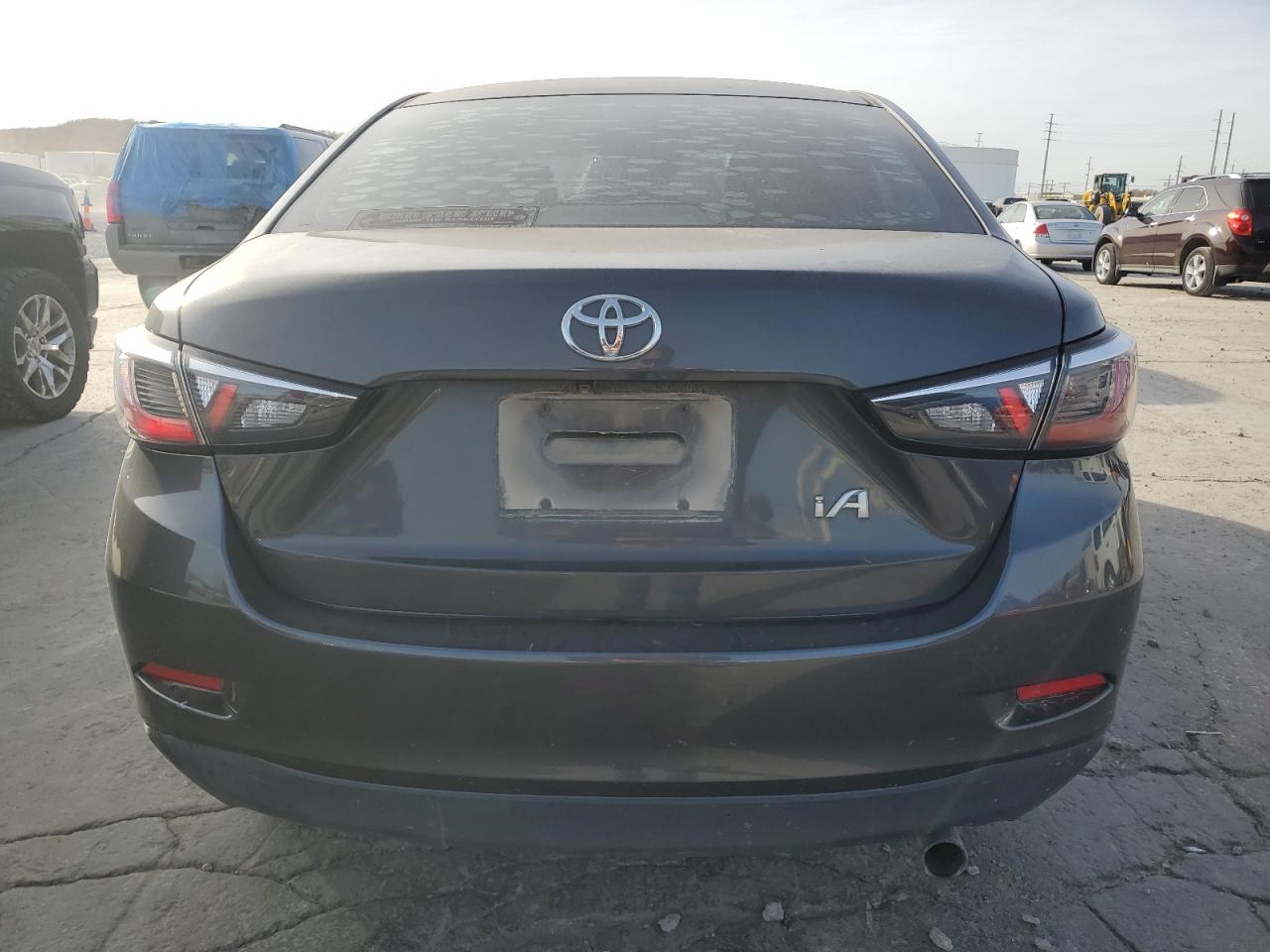 2017 Toyota Yaris VIN 3MYDLBYV4HY157389 Copart auction photo, all over / hail damage thumbnail 6
