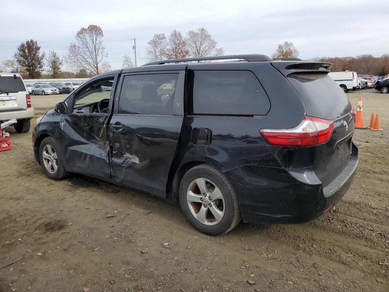 2016 Toyota Sienna VIN 5TDKK3DCXGS718803 Copart auction photo, side damage thumbnail 2