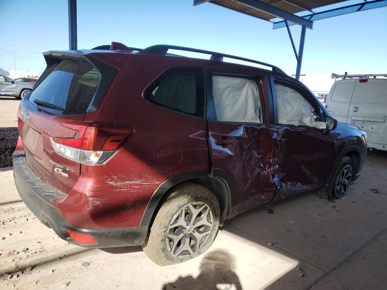 2021 Subaru Forester VIN JF2SKAJC2MH563173 Copart auction photo, side / rear end damage thumbnail 3