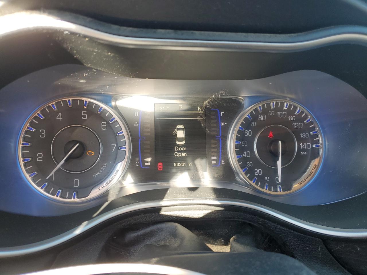 2015 Chrysler 200 VIN 1C3CCCAB7FN742904 Copart auction photo, side / front end damage thumbnail 9
