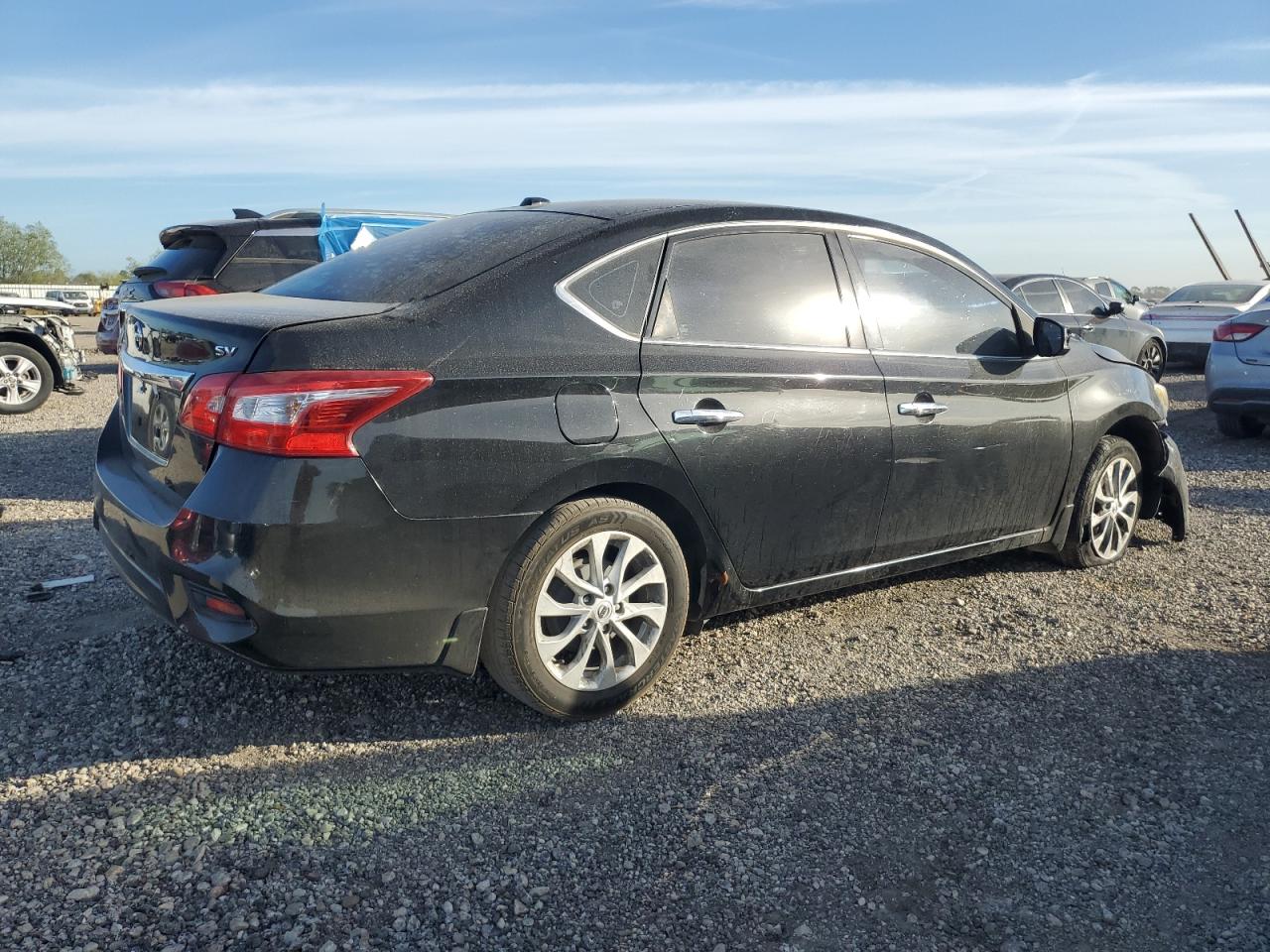 2018 Nissan Sentra VIN 3N1AB7AP8JL636059 Copart auction photo, front end damage thumbnail 3