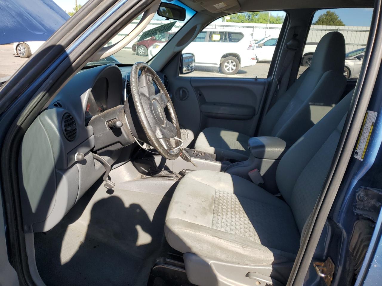 2006 Jeep Liberty (North America) VIN 1J4GL48KX6W179196 Copart auction photo, front end damage thumbnail 7