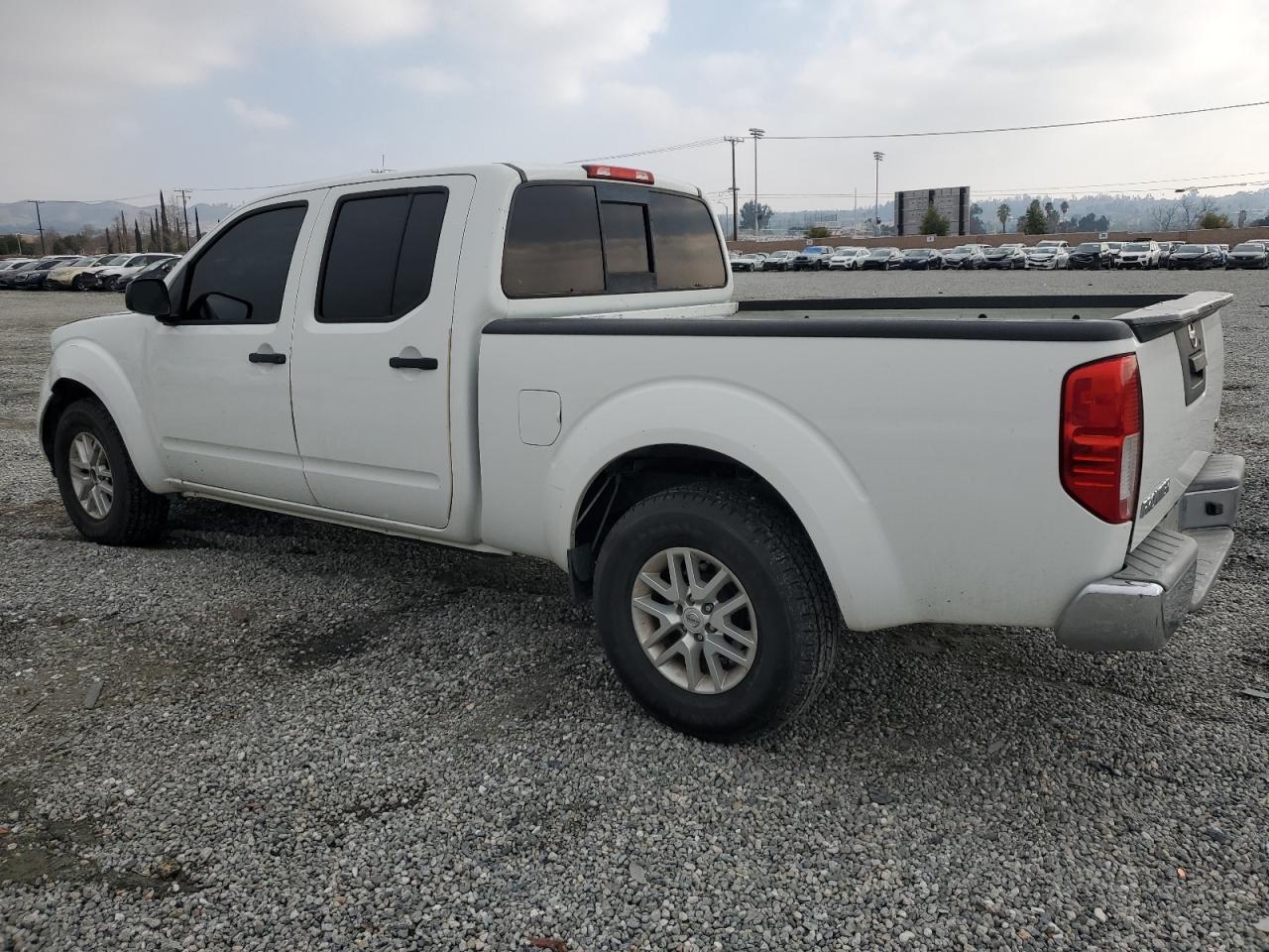 2015 Nissan Navara (Frontier) VIN 1N6AD0FR1FN724173 Copart auction photo, front end damage thumbnail 2