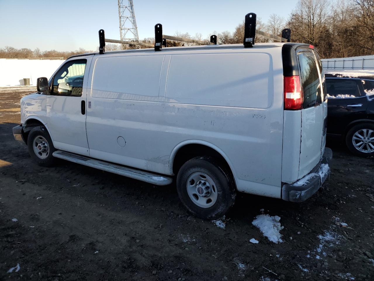 2017 GMC Savana VIN 1GTW7AFF4H1913275 Copart auction photo, front end damage thumbnail 2
