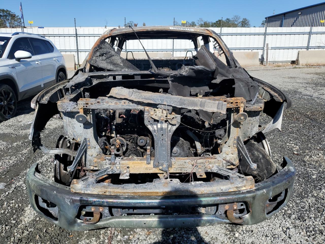 2018 Nissan Titan VIN 1N6AA1EJ9JN519185 Copart auction photo, burn / minor dent/scratches damage thumbnail 5