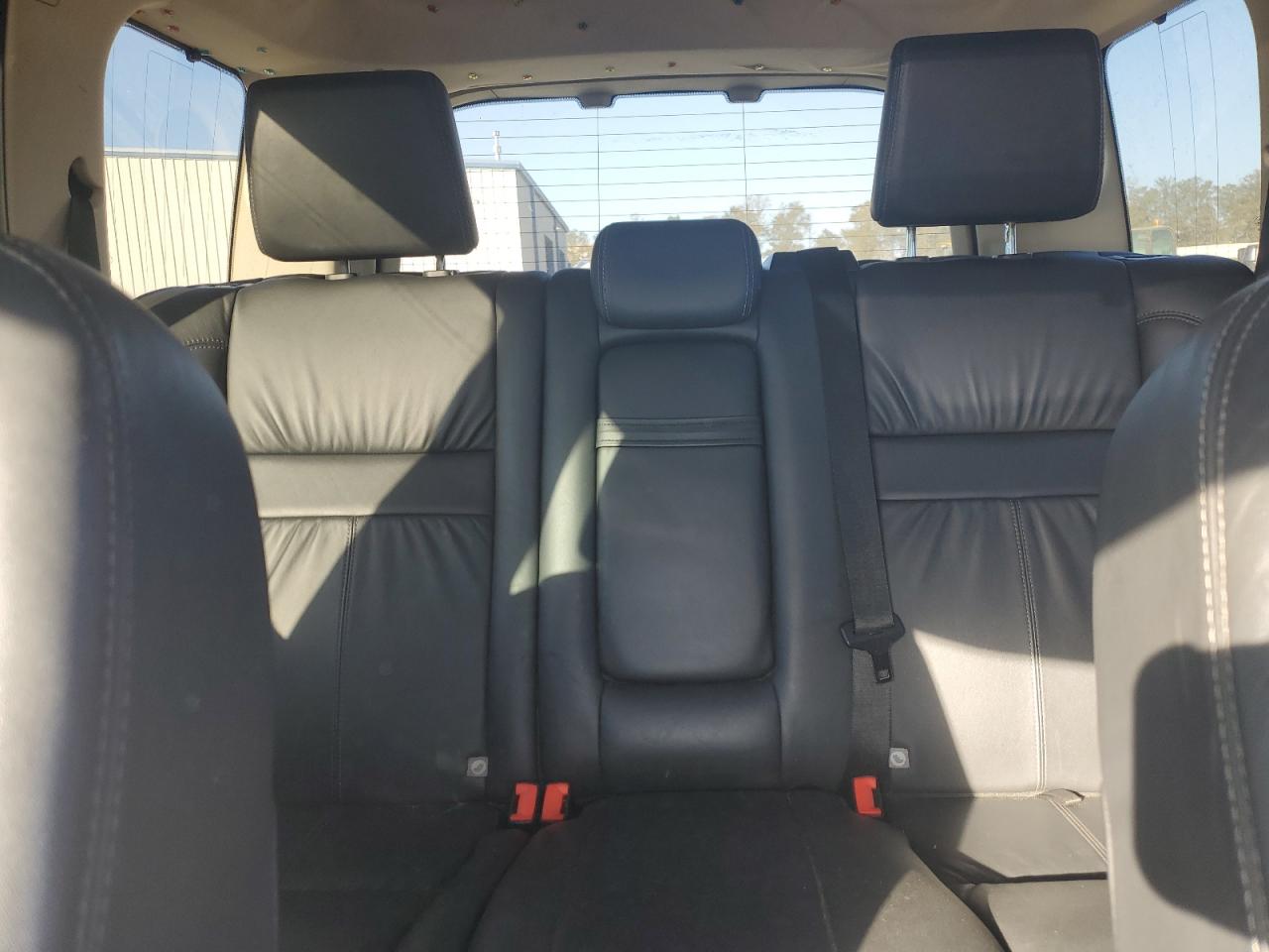2011 Land Rover LR2 VIN SALFT2BNXBH264765 Copart auction photo, front end / minor dent/scratches damage thumbnail 10